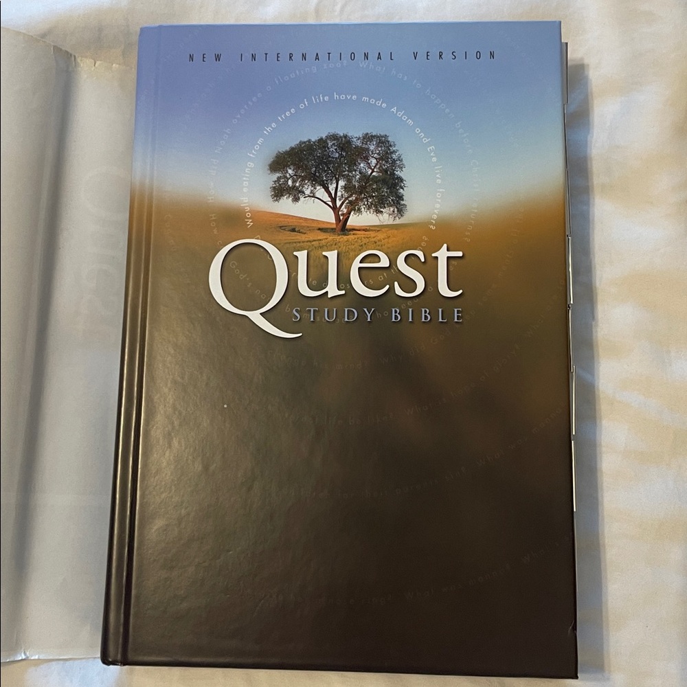Quest Study Bible NIV